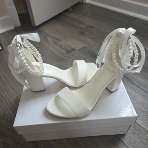 Elegant White Pearl-Embellished Women's Heels